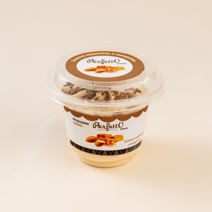 Perfetto ice cream "Smakota" - Salted caramel with almonds