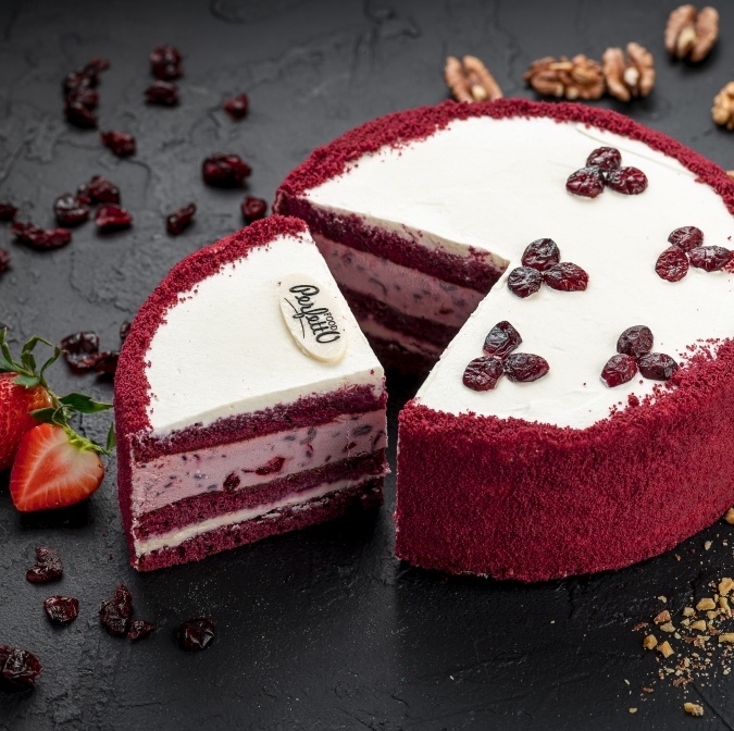 Cake "Berry Velvet" - Image 1